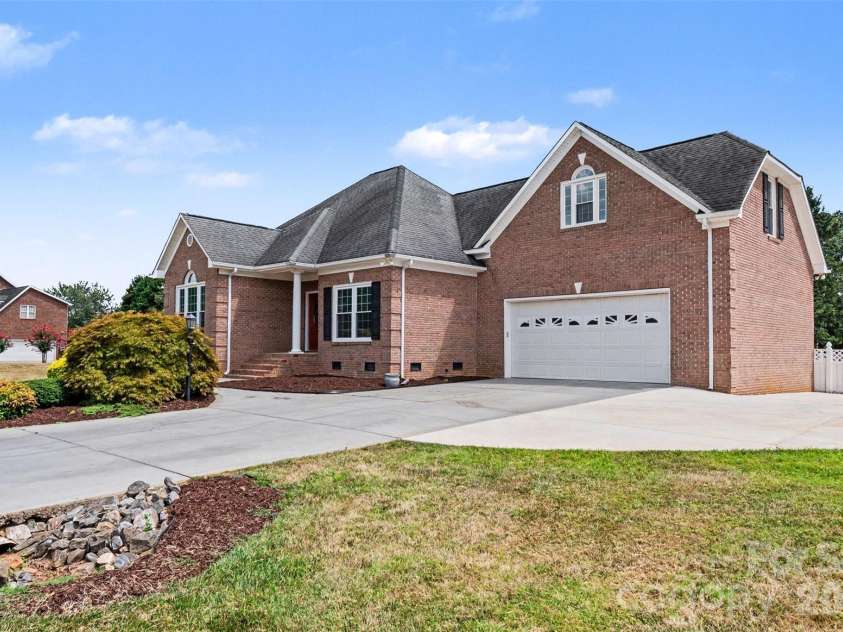 1908 Norfolk Pine Court, Gastonia, NC 28056.  MLS# CAR4404454, YatesRealty ID 39816. 