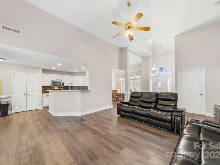 2006 Galena Chase Drive, Indian Trail, NC 28079.  MLS# CAR4322561, YatesRealty ID 3982. 