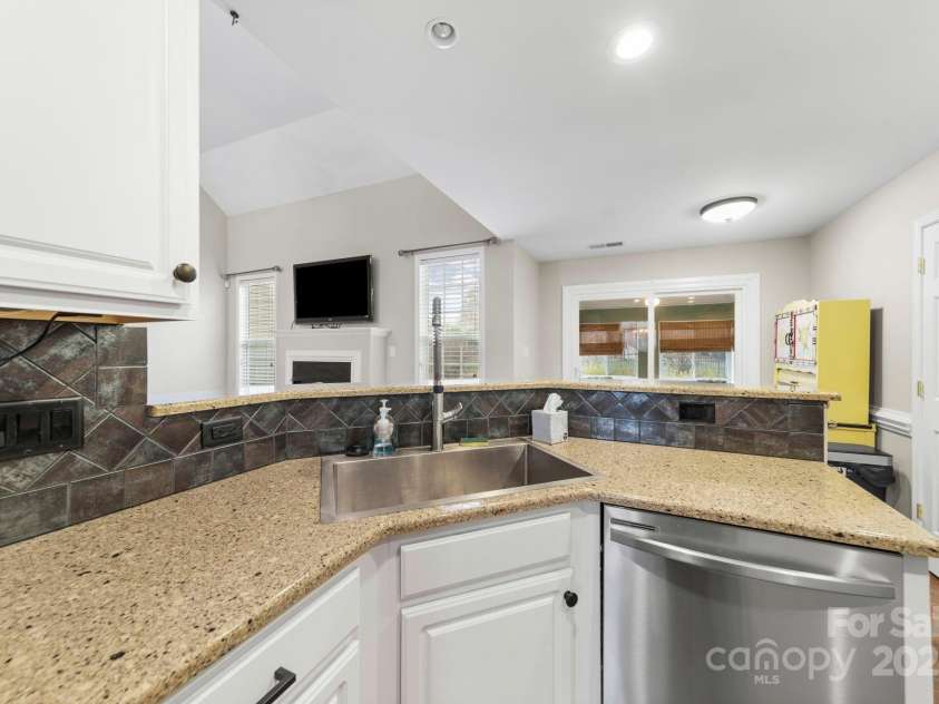 2006 Galena Chase Drive, Indian Trail, NC 28079.  MLS# CAR4322561, YatesRealty ID 3982. 