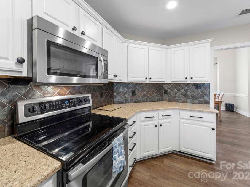 2006 Galena Chase Drive, Indian Trail, NC 28079.  MLS# CAR4322561, YatesRealty ID 3982. 