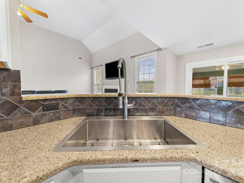 2006 Galena Chase Drive, Indian Trail, NC 28079.  MLS# CAR4322561, YatesRealty ID 3982. 