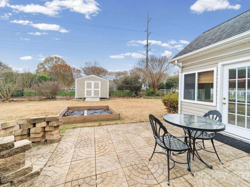 2006 Galena Chase Drive, Indian Trail, NC 28079.  MLS# CAR4322561, YatesRealty ID 3982. 