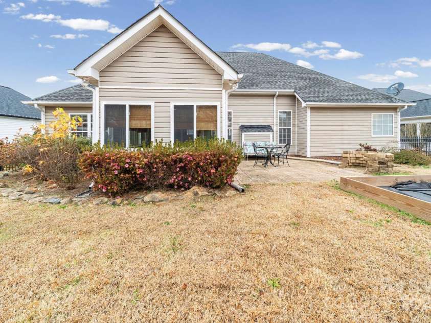 2006 Galena Chase Drive, Indian Trail, NC 28079.  MLS# CAR4322561, YatesRealty ID 3982. 