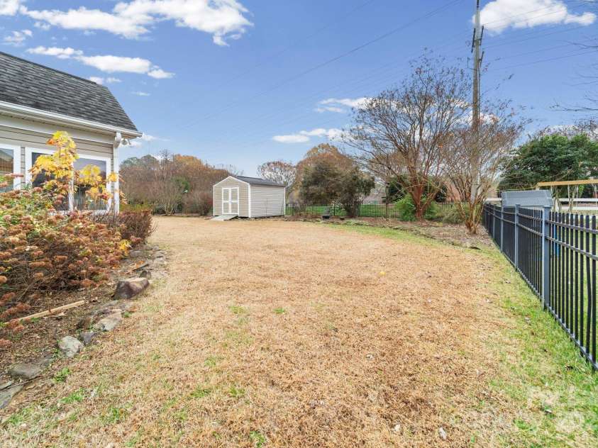 2006 Galena Chase Drive, Indian Trail, NC 28079.  MLS# CAR4322561, YatesRealty ID 3982. 