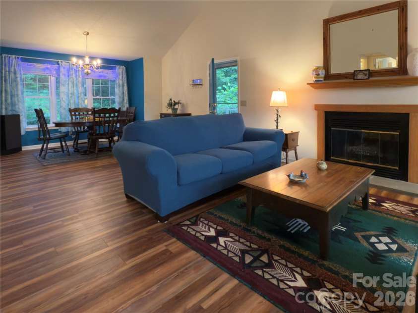 40 Sanctuary Drive, Burnsville, NC 28714.  MLS# CAR4274475, YatesRealty ID 3982. 