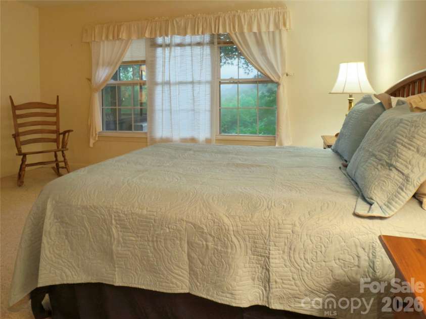 40 Sanctuary Drive, Burnsville, NC 28714.  MLS# CAR4274475, YatesRealty ID 3982. 