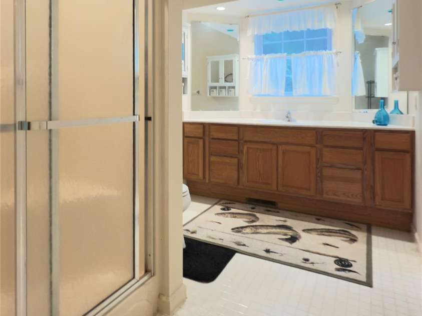 40 Sanctuary Drive, Burnsville, NC 28714.  MLS# CAR4274475, YatesRealty ID 3982. 