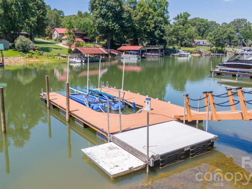 4412 Lake Forest Road, Denver, NC 28037.  MLS# CAR4404304, YatesRealty ID 39820. 