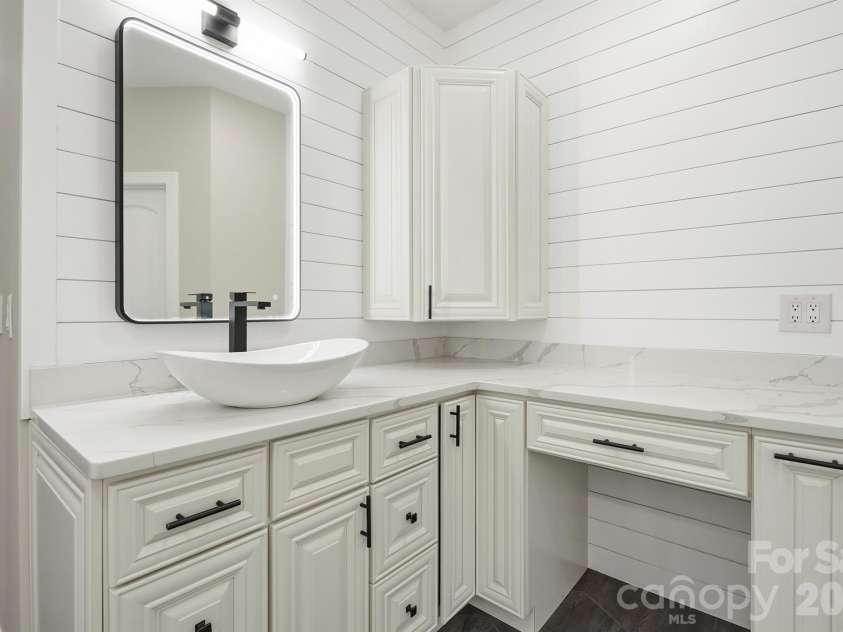 4412 Lake Forest Road, Denver, NC 28037.  MLS# CAR4404304, YatesRealty ID 39820. Split Vanity Design with Storage