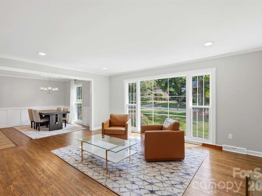 8115 Knollbrook Drive, Charlotte, NC 28270.  MLS# CAR4404364, YatesRealty ID 39821. 