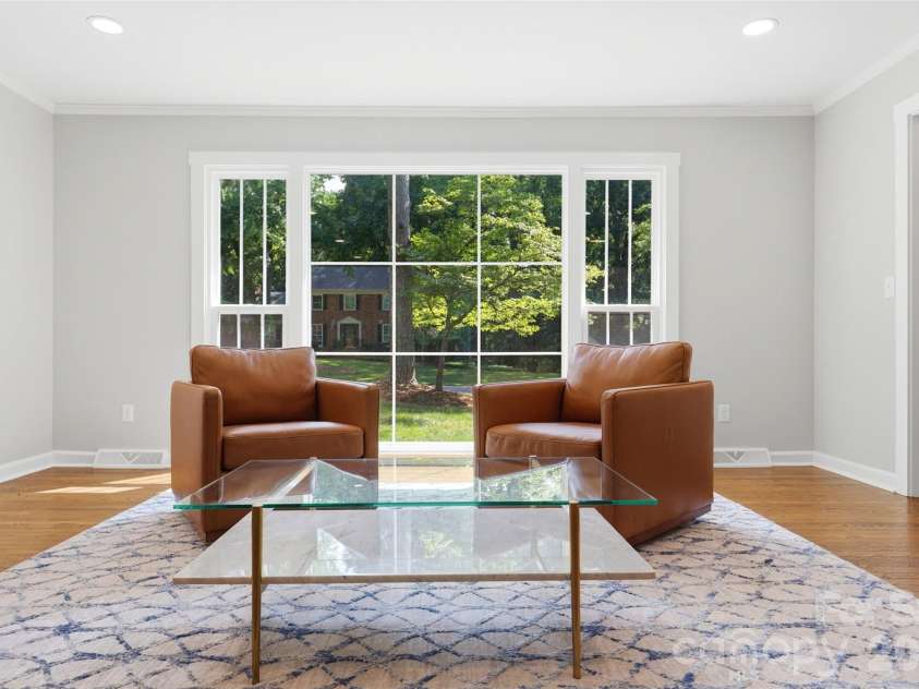 8115 Knollbrook Drive, Charlotte, NC 28270.  MLS# CAR4404364, YatesRealty ID 39821. 