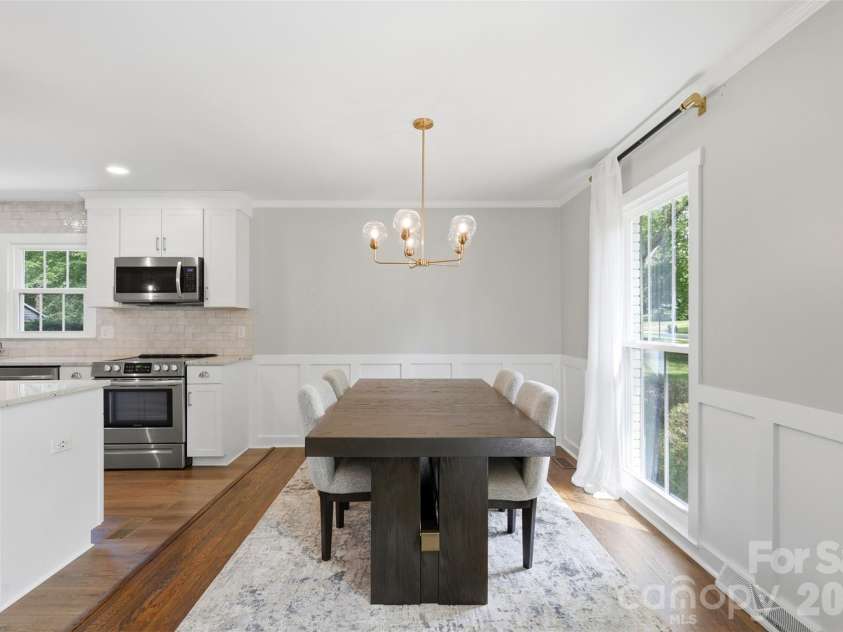8115 Knollbrook Drive, Charlotte, NC 28270.  MLS# CAR4404364, YatesRealty ID 39821. 