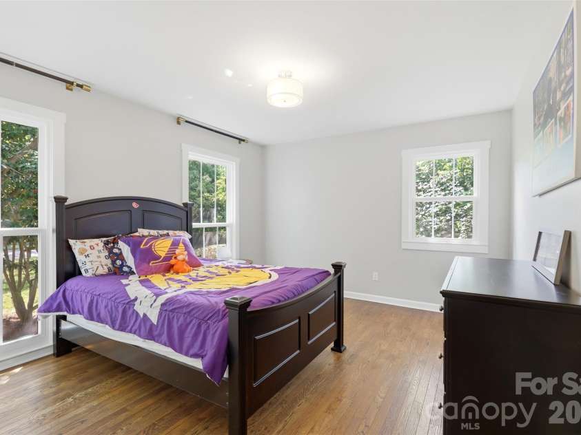 8115 Knollbrook Drive, Charlotte, NC 28270.  MLS# CAR4404364, YatesRealty ID 39821. 