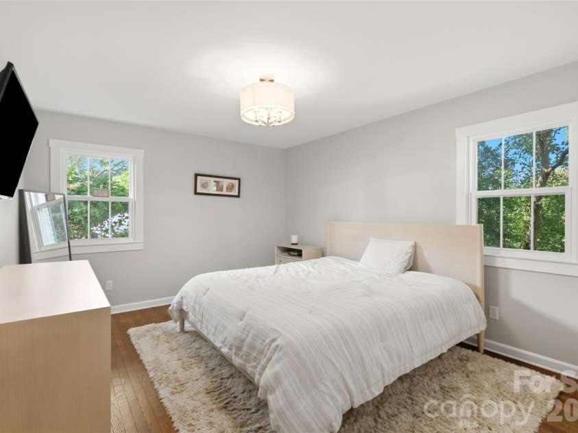 8115 Knollbrook Drive, Charlotte, NC 28270.  MLS# CAR4404364, YatesRealty ID 39821. 