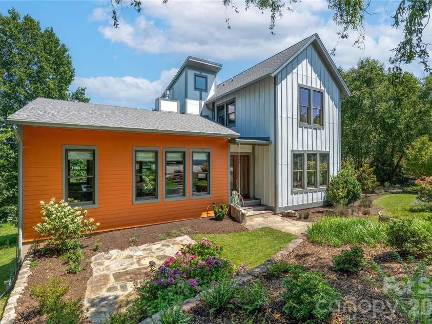 31 Grey River Run, Woodfin, NC 28804.  MLS# CAR4403960, YatesRealty ID 39822. 