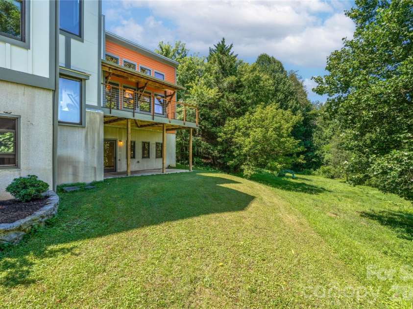 31 Grey River Run, Woodfin, NC 28804.  MLS# CAR4403960, YatesRealty ID 39822. 