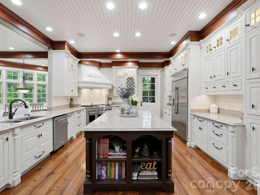 525 Lake Lynn Road, Concord, NC 28025.  MLS# CAR4403591, YatesRealty ID 39824. 