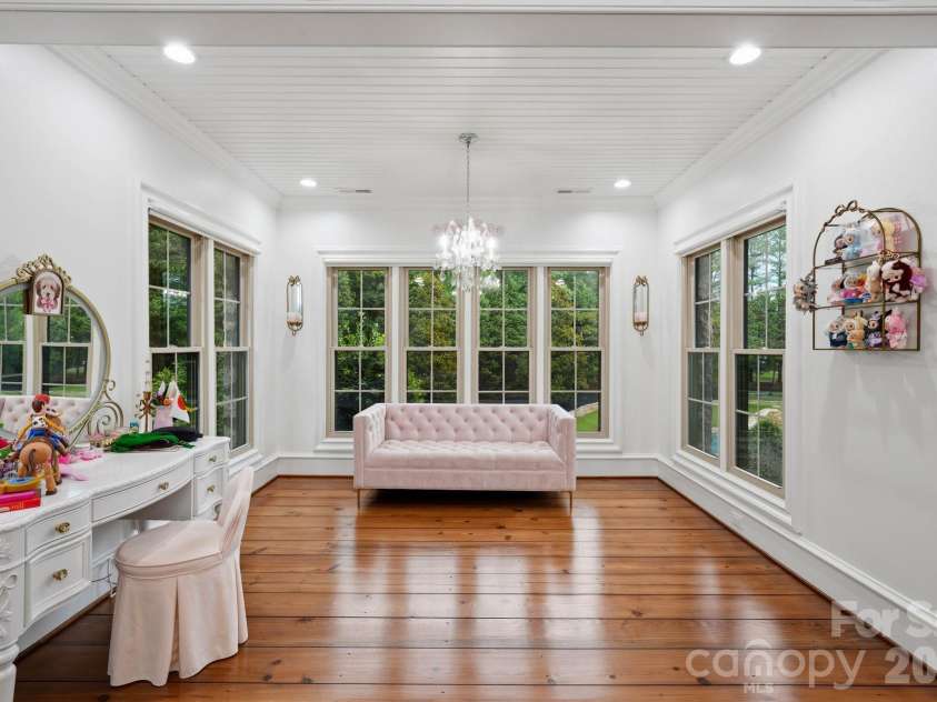 525 Lake Lynn Road, Concord, NC 28025.  MLS# CAR4403591, YatesRealty ID 39824. 