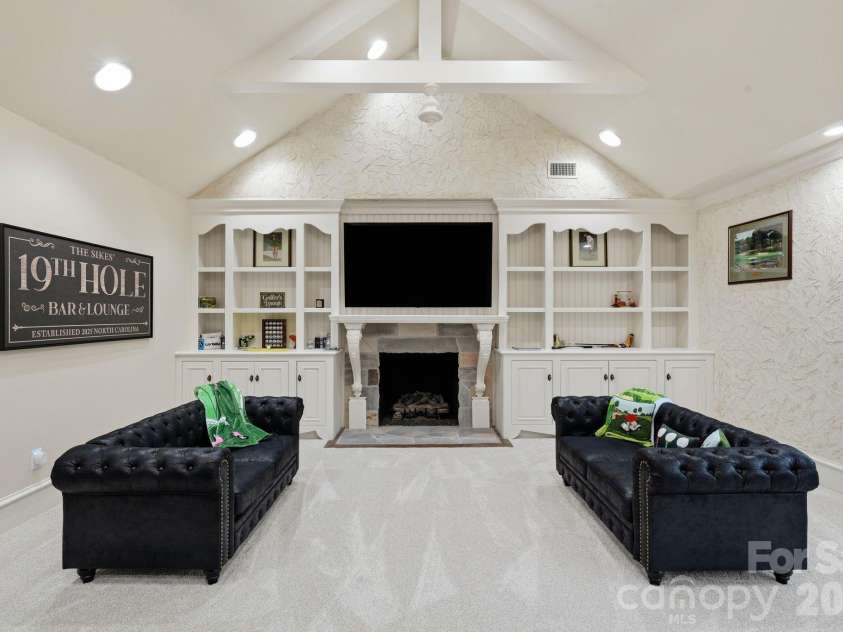 525 Lake Lynn Road, Concord, NC 28025.  MLS# CAR4403591, YatesRealty ID 39824. 
