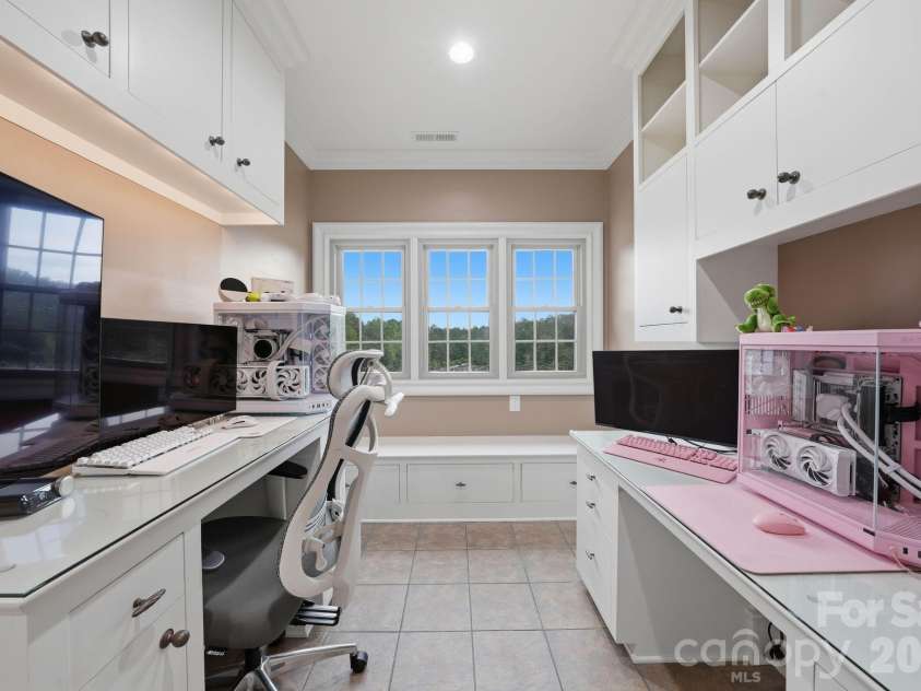 525 Lake Lynn Road, Concord, NC 28025.  MLS# CAR4403591, YatesRealty ID 39824. 