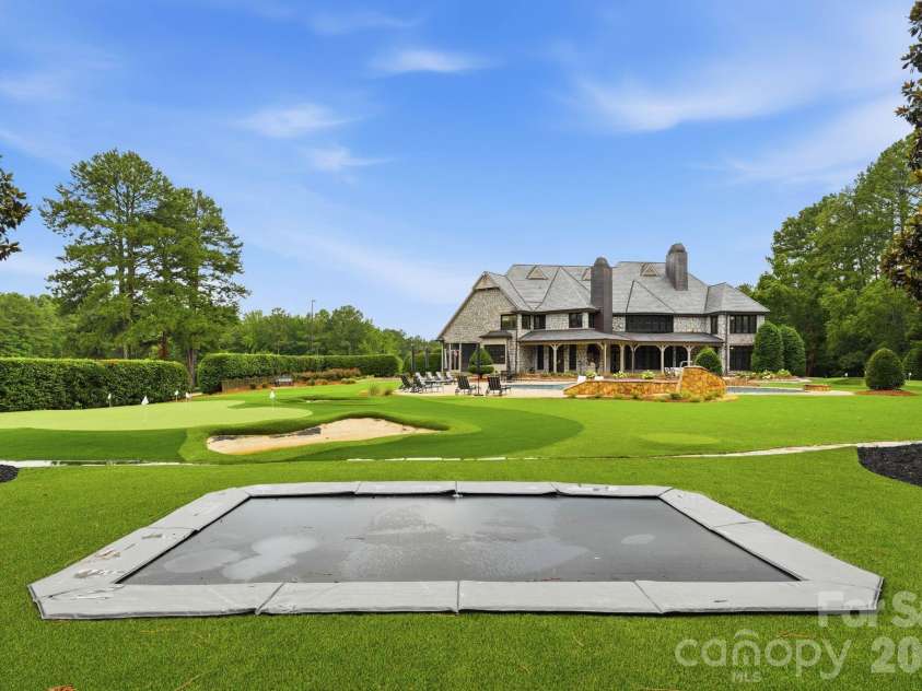 525 Lake Lynn Road, Concord, NC 28025.  MLS# CAR4403591, YatesRealty ID 39824. 