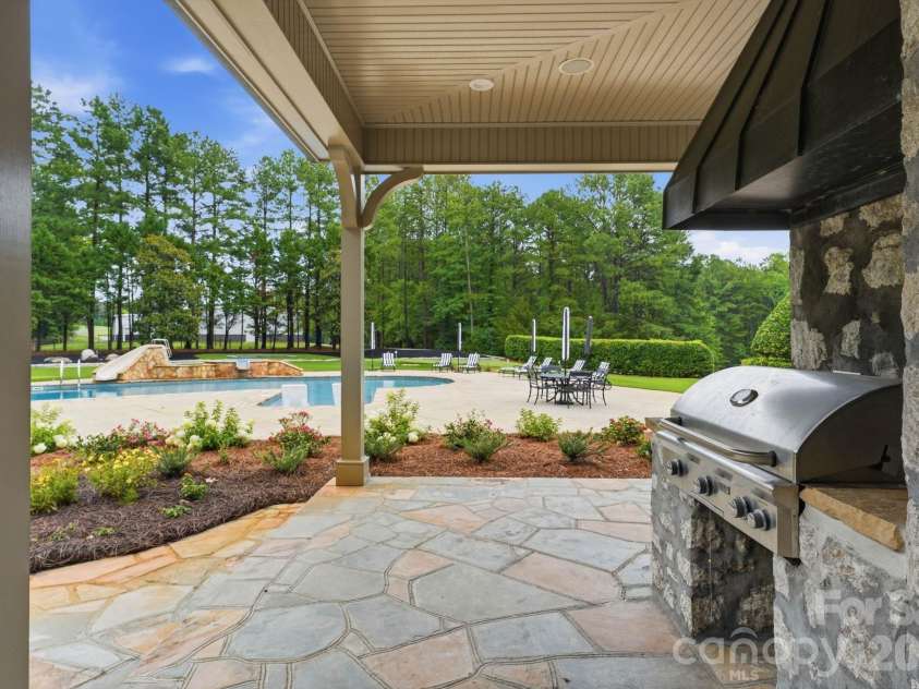 525 Lake Lynn Road, Concord, NC 28025.  MLS# CAR4403591, YatesRealty ID 39824. 
