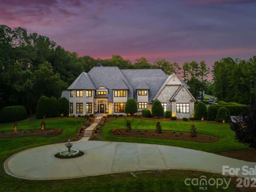 525 Lake Lynn Road, Concord, NC 28025.  MLS# CAR4403591, YatesRealty ID 39824. 