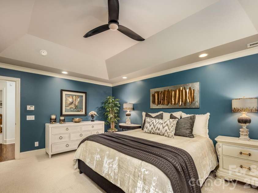 20029 Callaway Hills Lane, Davidson, NC 28036.  MLS# CAR4403527, YatesRealty ID 39825. 