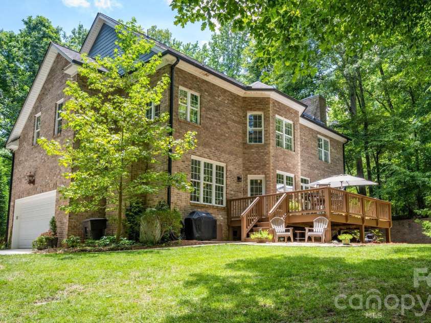 20029 Callaway Hills Lane, Davidson, NC 28036.  MLS# CAR4403527, YatesRealty ID 39825. 