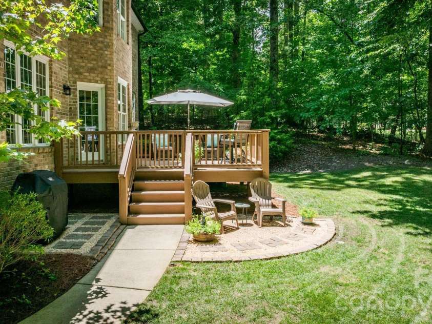 20029 Callaway Hills Lane, Davidson, NC 28036.  MLS# CAR4403527, YatesRealty ID 39825. 