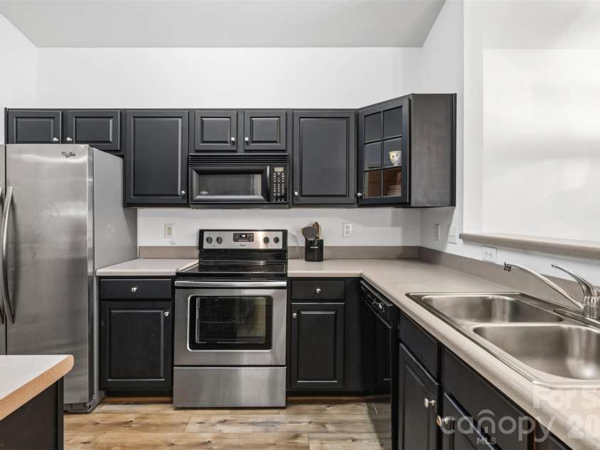 12324 Copper Mountain Boulevard, Charlotte, NC 28277.  MLS# CAR4403263, YatesRealty ID 39827. 