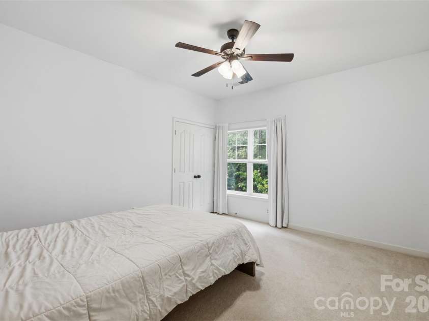 12324 Copper Mountain Boulevard, Charlotte, NC 28277.  MLS# CAR4403263, YatesRealty ID 39827. 