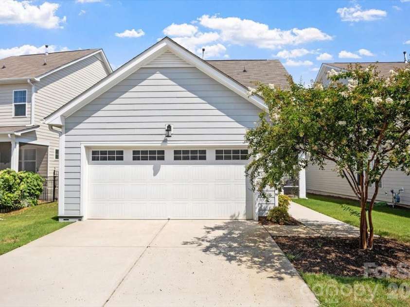 133 Beldenshire Way, Holly Springs, NC 27540.  MLS# CAR4403195, YatesRealty ID 39829. 