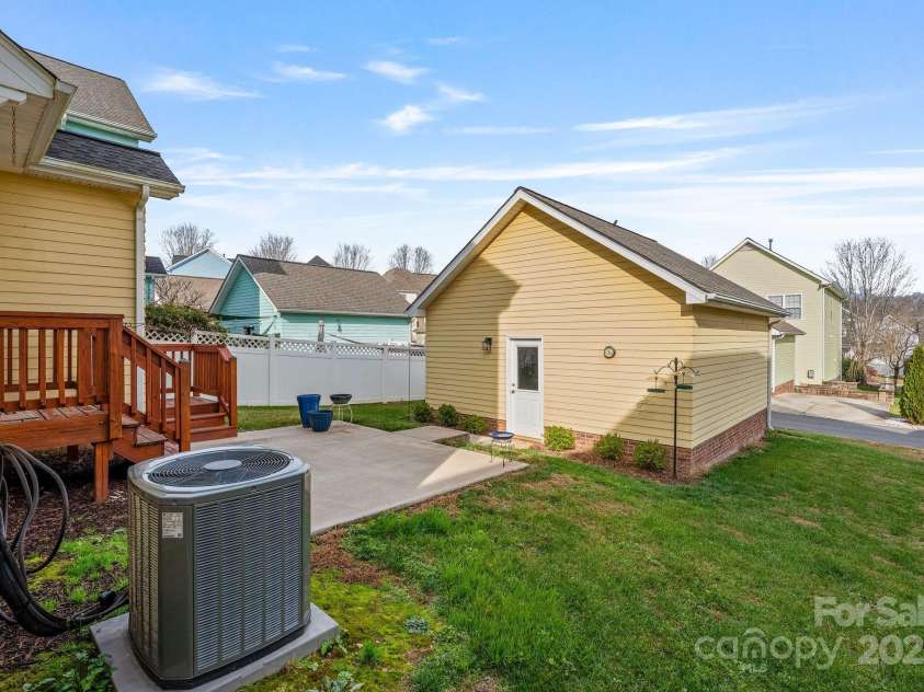 115 Decatur Avenue, Mooresville, NC 28117.  MLS# CAR4327480, YatesRealty ID 3983. 