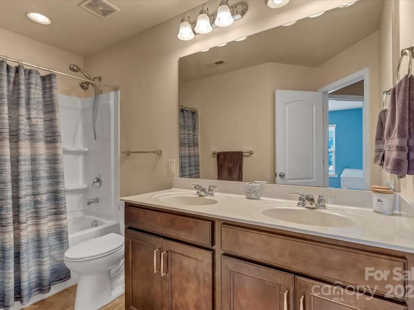 3159 Hartson Pointe Drive, Fort Mill, SC 29707.  MLS# CAR4275300, YatesRealty ID 3983. 