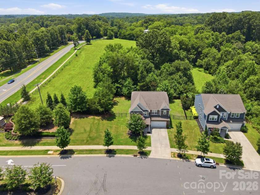 9815 Caledenia Drive, Huntersville, NC 28078.  MLS# CAR4403205, YatesRealty ID 39830. 