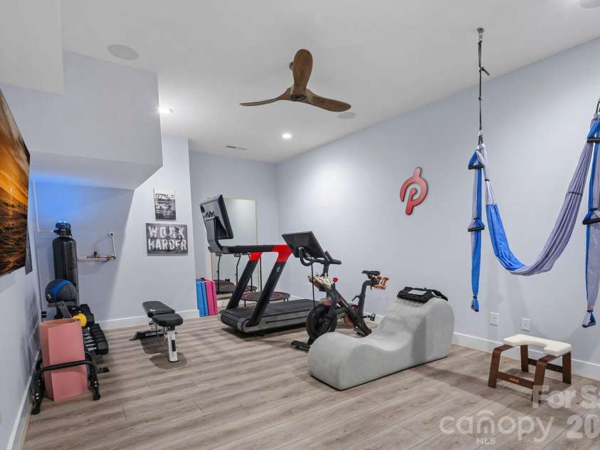 13105 White Spruce Court, Huntersville, NC 28078.  MLS# CAR4402677, YatesRealty ID 39833. 