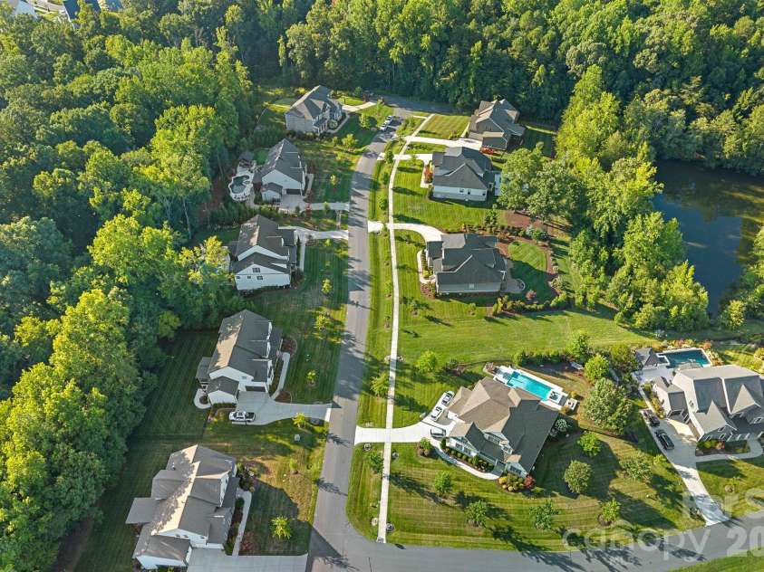 13105 White Spruce Court, Huntersville, NC 28078.  MLS# CAR4402677, YatesRealty ID 39833. 