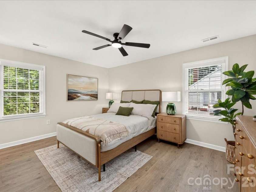 2000 Lawton Bluff Road, Charlotte, NC 28226.  MLS# CAR4403159, YatesRealty ID 39834. Primary suite