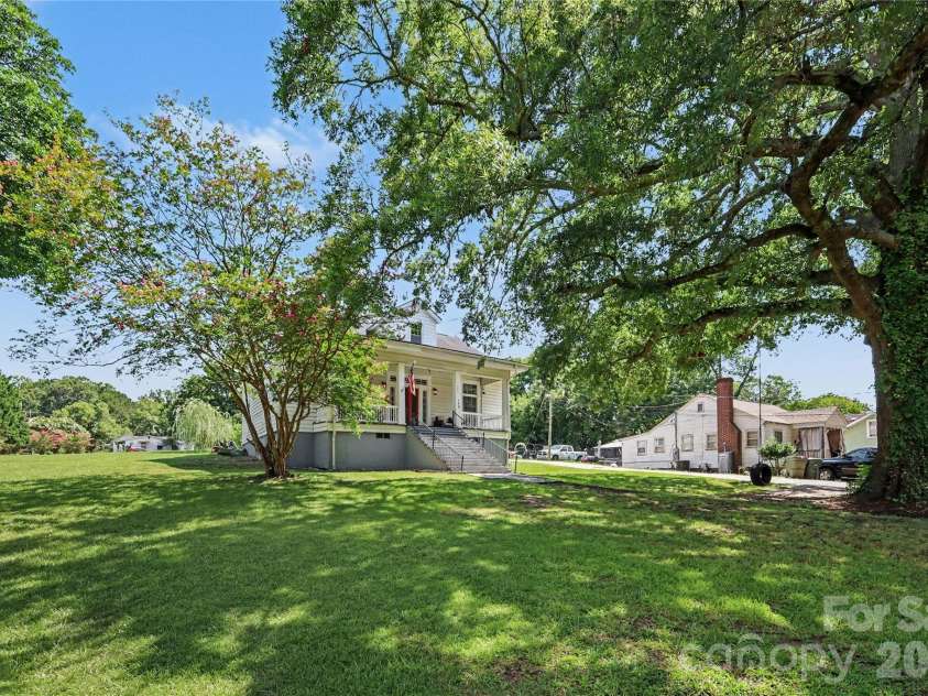 159 Lacy Street, Chester, SC 29706.  MLS# CAR4401942, YatesRealty ID 39836. Expansive Side Yard