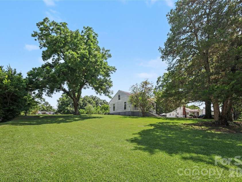 159 Lacy Street, Chester, SC 29706.  MLS# CAR4401942, YatesRealty ID 39836. Expansive Side Yard