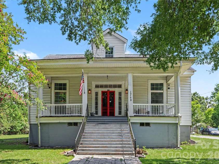 159 Lacy Street, Chester, SC 29706.  MLS# CAR4401942, YatesRealty ID 39836. Front Façade