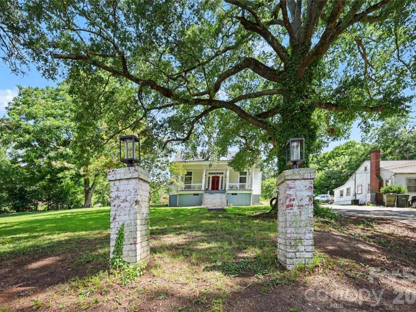 159 Lacy Street, Chester, SC 29706.  MLS# CAR4401942, YatesRealty ID 39836. Historic Pillars