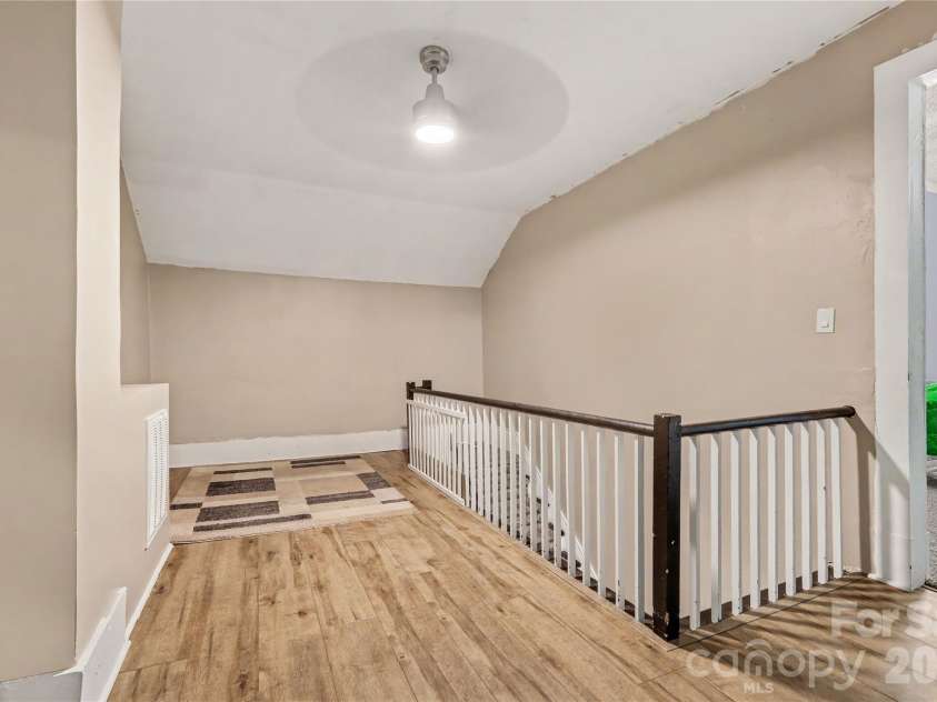 159 Lacy Street, Chester, SC 29706.  MLS# CAR4401942, YatesRealty ID 39836. Upstairs Hallway