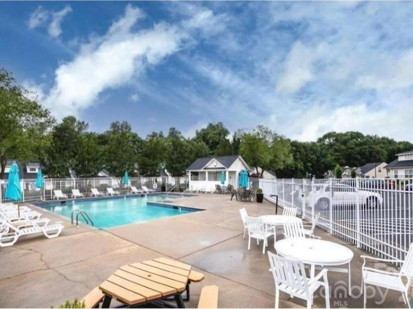 484 Lexie Lane, Rock Hill, SC 29732.  MLS# CAR4402257, YatesRealty ID 39837. 