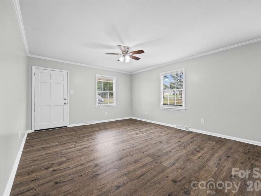 462 Heckle Boulevard, Rock Hill, SC 29730.  MLS# CAR4401618, YatesRealty ID 39838. 