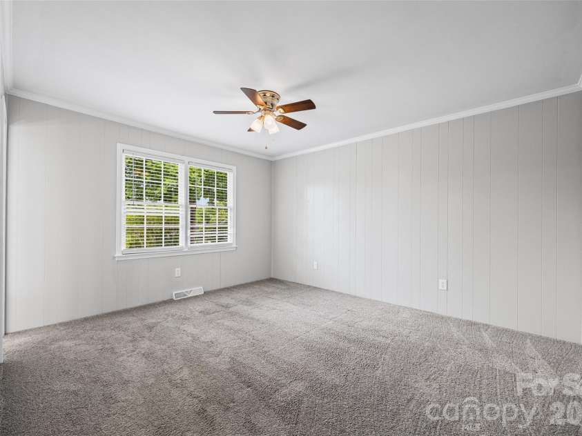 462 Heckle Boulevard, Rock Hill, SC 29730.  MLS# CAR4401618, YatesRealty ID 39838. 