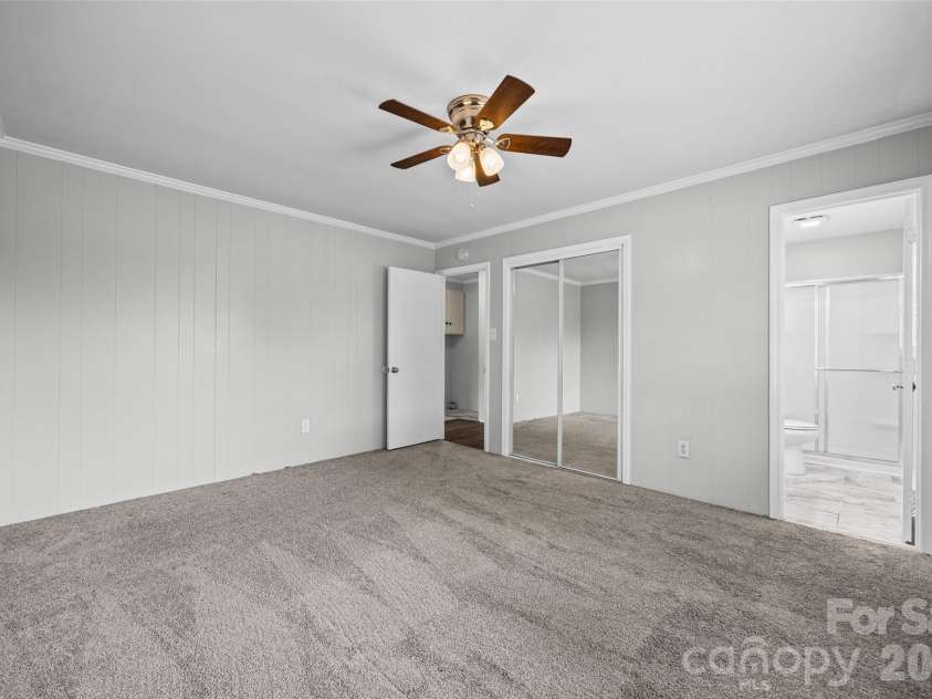 462 Heckle Boulevard, Rock Hill, SC 29730.  MLS# CAR4401618, YatesRealty ID 39838. 