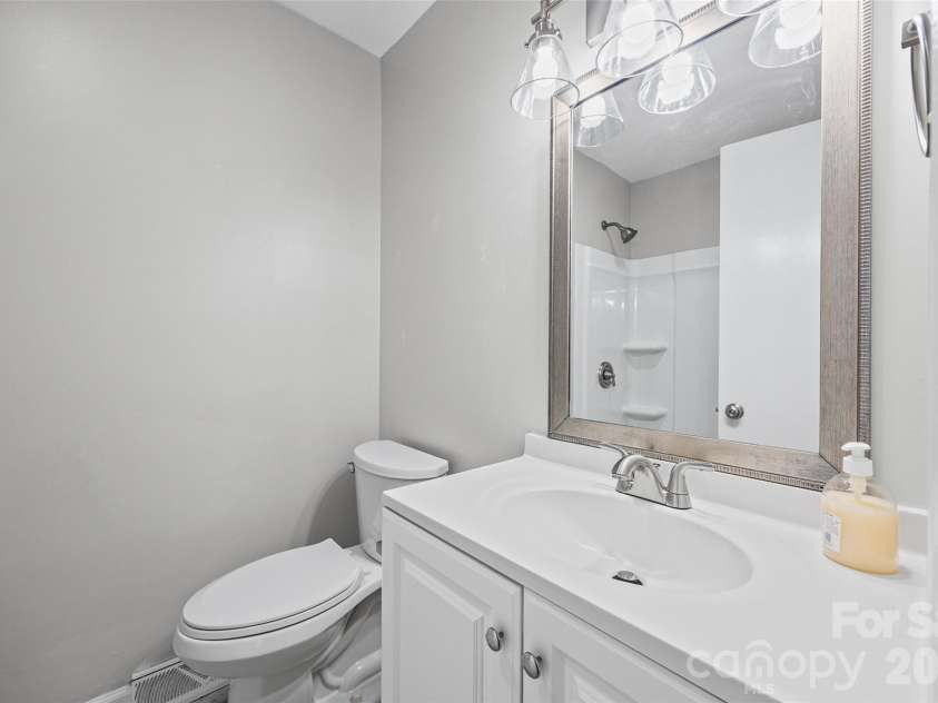 462 Heckle Boulevard, Rock Hill, SC 29730.  MLS# CAR4401618, YatesRealty ID 39838. 