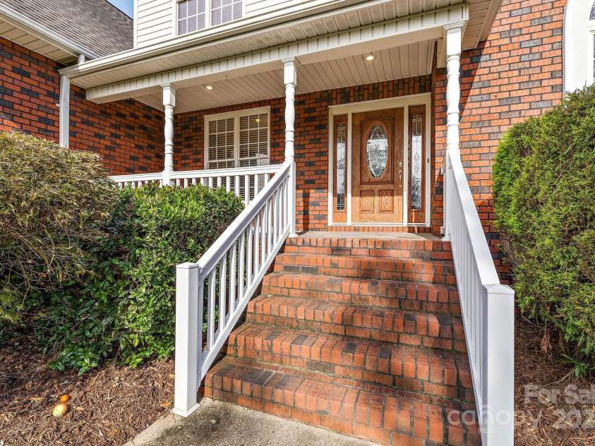 2488 Birdie Lane, Conover, NC 28613.  MLS# CAR4188247, YatesRealty ID 3984. 